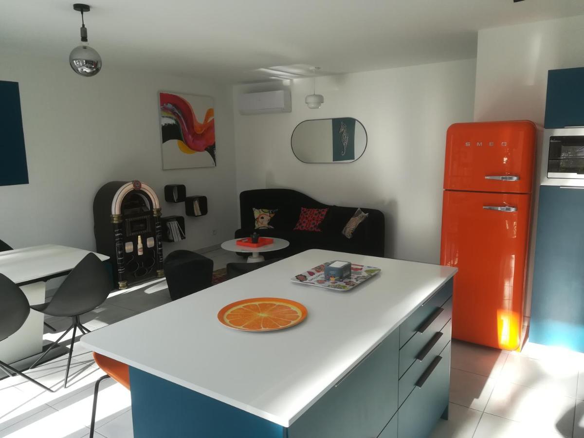 Bel Appartement Avec Terrasse - Plage De Carro A Pied Мартиг Экстерьер фото