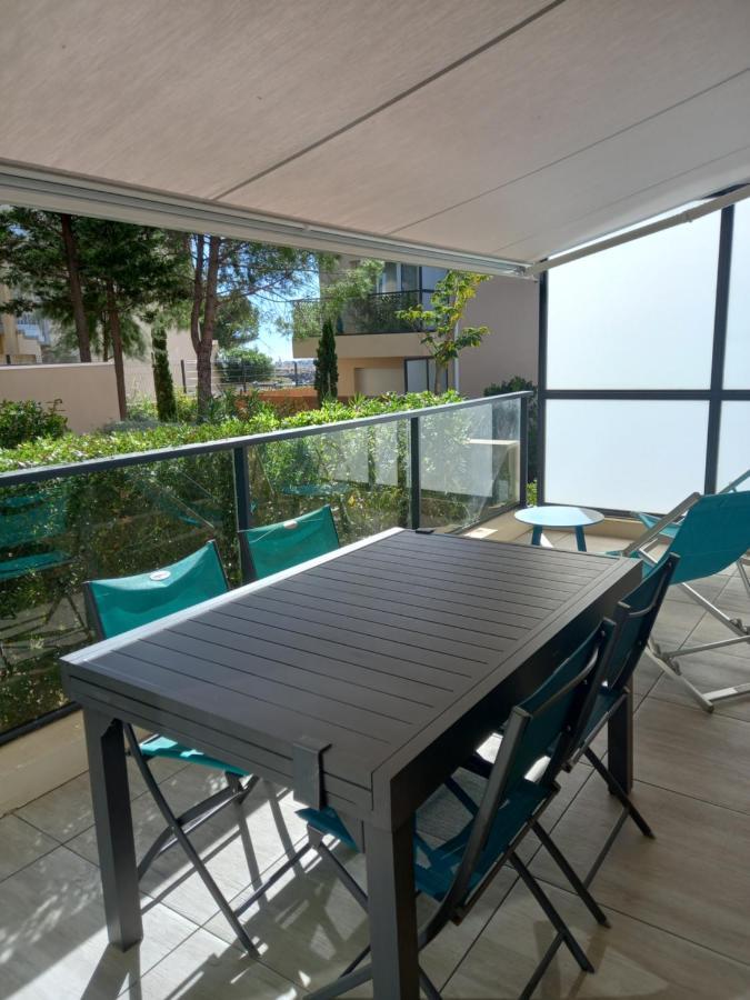 Bel Appartement Avec Terrasse - Plage De Carro A Pied Мартиг Экстерьер фото